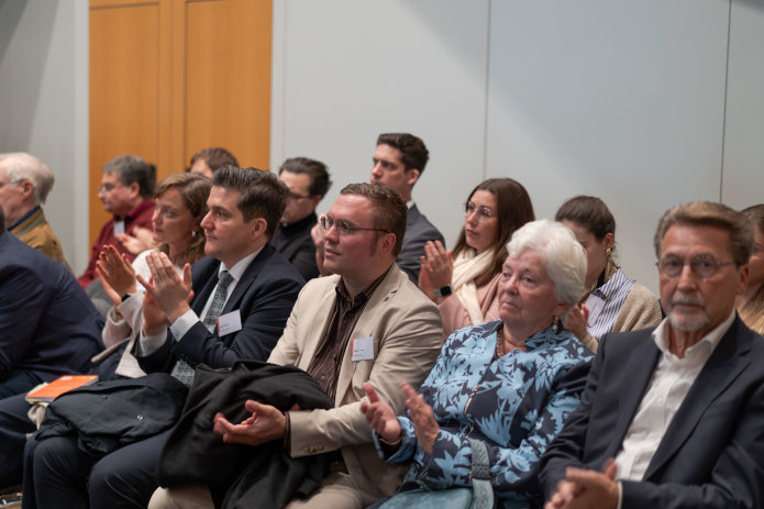 FVSG 25 Nassauer Dialog