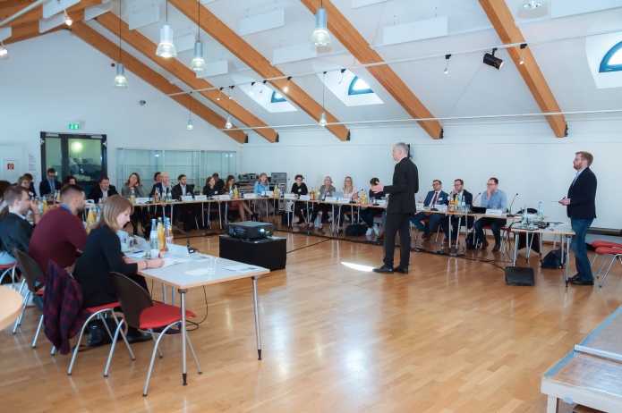 Dialog Saal 4. Nassauer Dialog