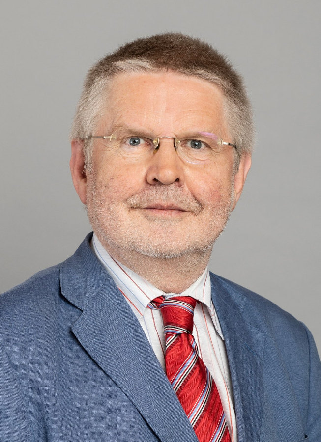 Professor Dr. Hans-Günter Henneke